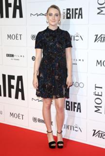 Saoirse Ronan feet photo thumbnail