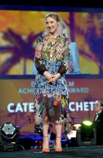 Saoirse Ronan feet photo thumbnail