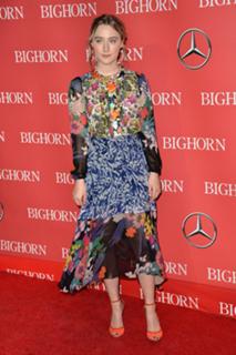 Saoirse Ronan feet photo thumbnail