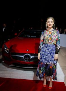 Saoirse Ronan feet photo thumbnail