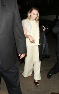 Saoirse Ronan feet photo thumbnail