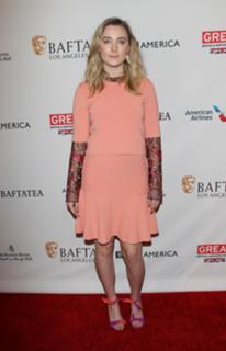 Saoirse Ronan feet photo thumbnail