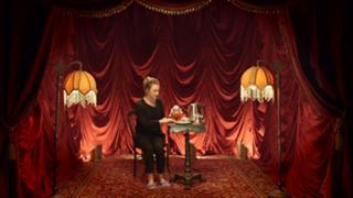 Saoirse Ronan feet photo thumbnail