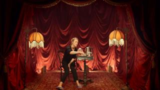 Saoirse Ronan feet photo thumbnail