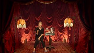 Saoirse Ronan feet photo thumbnail