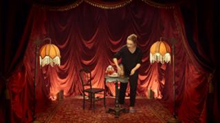 Saoirse Ronan feet photo thumbnail