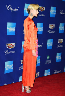 Saoirse Ronan feet photo thumbnail