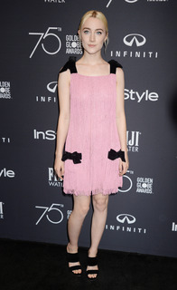 Saoirse Ronan feet photo thumbnail