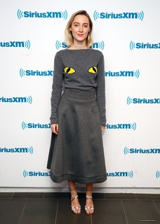 Saoirse Ronan feet photo thumbnail