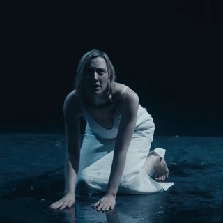 Saoirse Ronan feet photo thumbnail