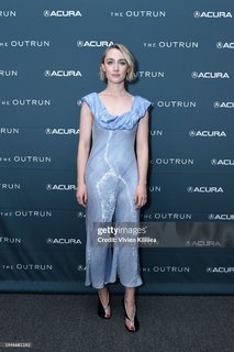 Saoirse Ronan feet photo thumbnail