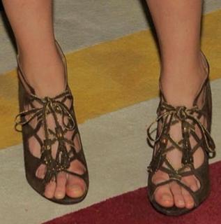 Saoirse Ronan feet photo thumbnail