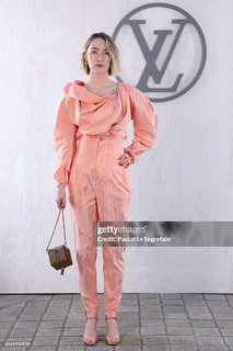 Saoirse Ronan feet photo thumbnail