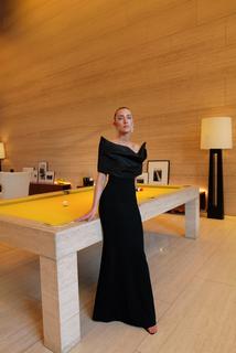 Saoirse Ronan feet photo thumbnail