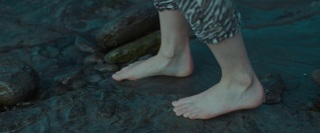 Saoirse Ronan feet photo thumbnail