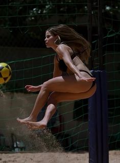 Saory Cardoso feet photo 3