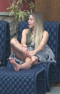 Saory Cardoso feet photo 12