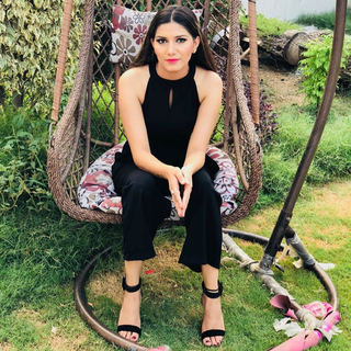 Sapna Chaudhary feet photo 3