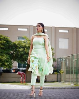 Sapna Chaudhary feet photo 2