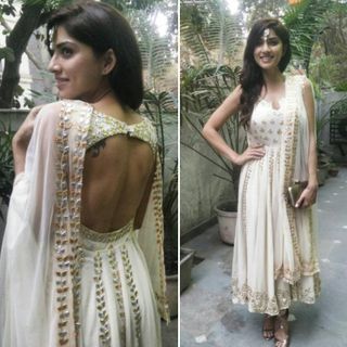 Sapna Pabbi feet photo 12