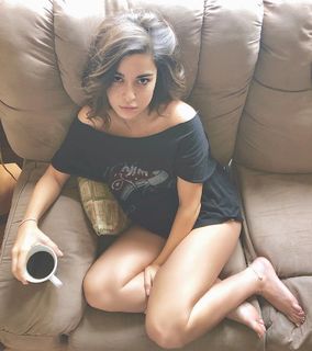 Sara Abi Kanaan feet photo 1