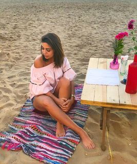 Sara Abi Kanaan feet photo 17
