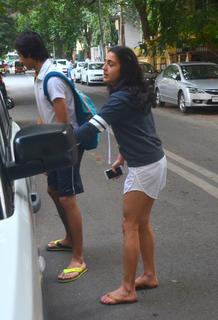 Sara Ali Khan feet photo thumbnail