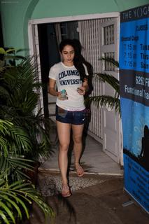 Sara Ali Khan feet photo thumbnail