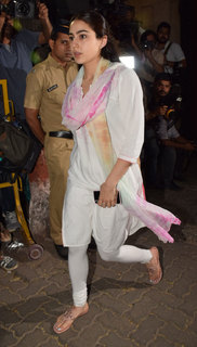 Sara Ali Khan feet photo thumbnail
