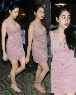 Sara Ali Khan feet photo thumbnail