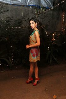 Sara Ali Khan feet photo thumbnail