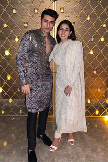 Sara Ali Khan feet photo thumbnail