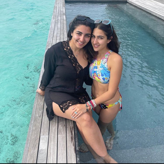 Sara Ali Khan feet photo thumbnail
