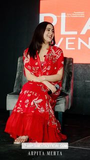 Sara Ali Khan feet photo thumbnail