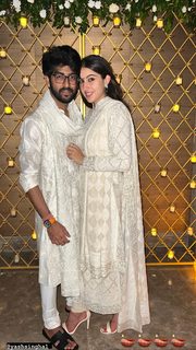 Sara Ali Khan feet photo thumbnail