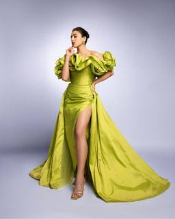 Sara Ali Khan feet photo thumbnail