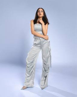 Sara Ali Khan feet photo thumbnail
