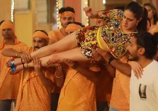 Sara Ali Khan feet photo thumbnail