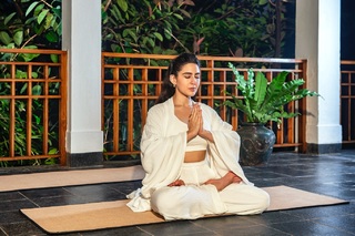 Sara Ali Khan feet photo thumbnail