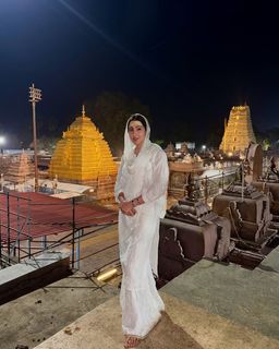 Sara Ali Khan feet photo thumbnail