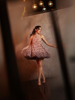 Sara Ali Khan feet photo thumbnail