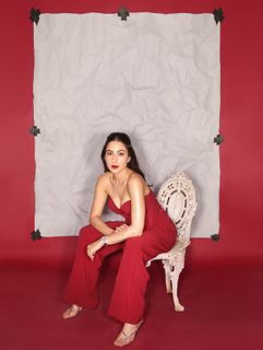 Sara Ali Khan feet photo thumbnail