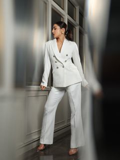 Sara Ali Khan feet photo thumbnail