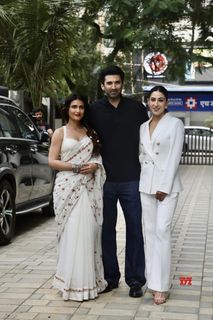 Sara Ali Khan feet photo thumbnail