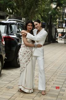 Sara Ali Khan feet photo thumbnail