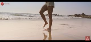 Sara Ali Khan feet photo thumbnail