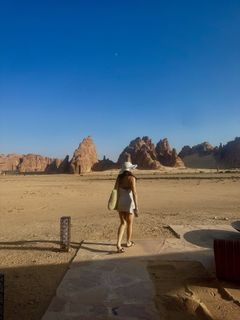 Sara Ali Khan feet photo thumbnail