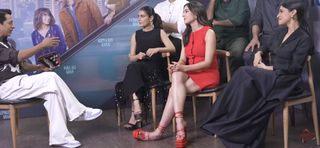 Sara Ali Khan feet photo 13
