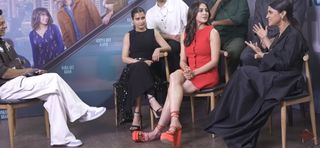Sara Ali Khan feet photo 12