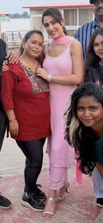 Sara Ali Khan feet photo 7